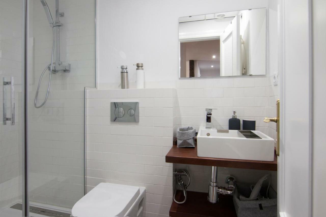 Apartamento Centro Bib-Rambla, tranquilo y acogedor Granada Exterior foto